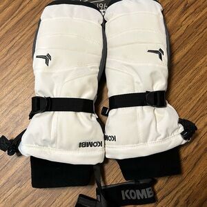 Kombi Women's Storm Cuff White Mittens